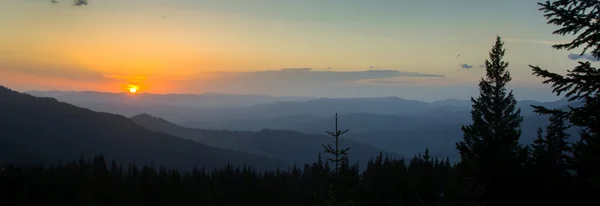 Panorama - sunrise in mountains — Stock Photo, Image