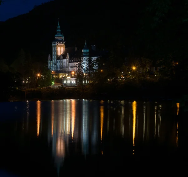 Lillafured Palast in der Nacht — Stockfoto