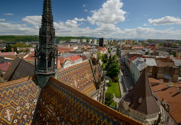 Widok katedry w Koszycach i citiscape góry — Zdjęcie stockowe