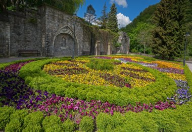 çiçek süs desen Lillafured Park