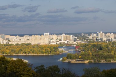 Hydropark ve Kiev sol tarafında