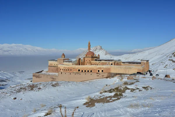 Palácio Ishak Pasha em belo dia de inverno — Fotografia de Stock