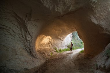 Kapadokya - kaya yolda