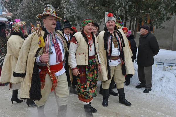 Vashkivtsi Oblast Tschernowitz Ukraine 2013 Malanka Feier Prozession Ukrainischen Kostümen — Stockfoto