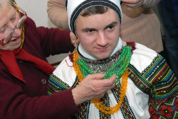 Goroshova Ternopil Oblast Ukrajna 2013 Fiatalember Malanka Jelmezbe Öltözött Malanka — Stock Fotó