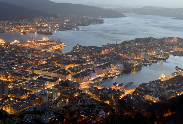 Nacht uitzicht op Bergen — Stockfoto
