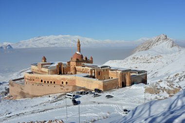 Ishak Paşa Sarayı - sabah görünümü
