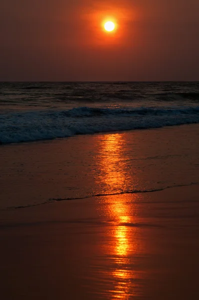 Ocean na zachodzie słońca — Zdjęcie stockowe
