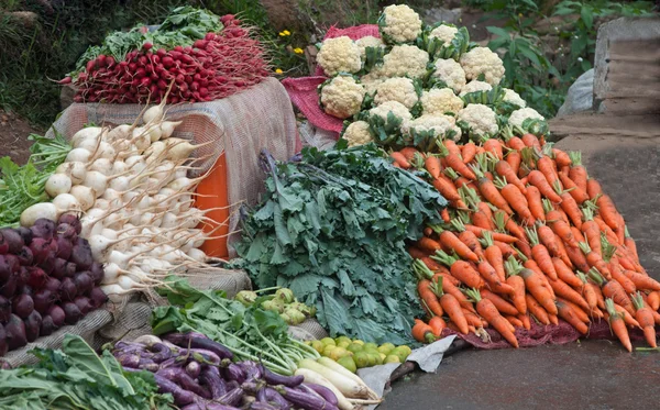 Légumes frais - vente de rue — Photo