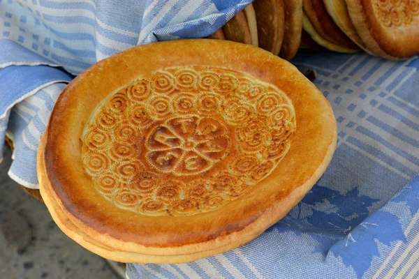 Обприскування хліба в Самарканді — стокове фото
