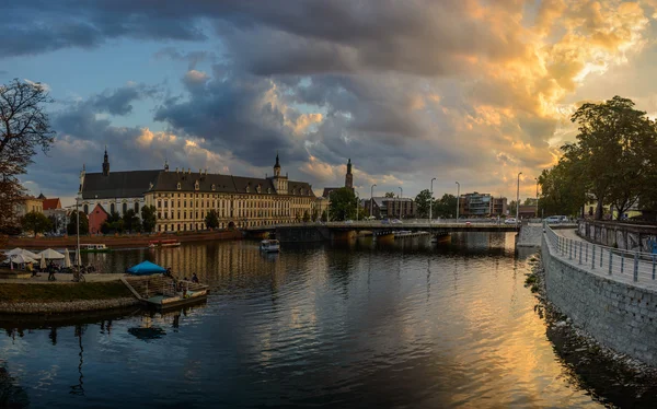 Wroclaw in avond — Stockfoto