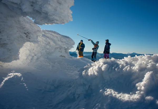 Vinter rejse i smukke sted - Stock-foto