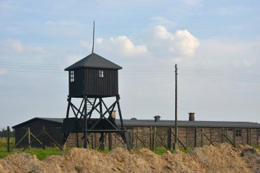 Majdanek toplama kampında anma