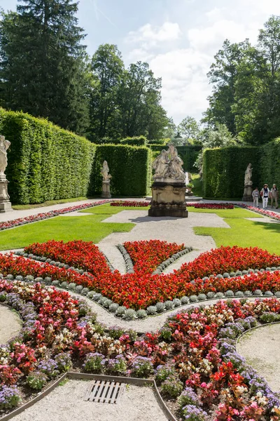 Schloss Linderhof Deutschland Juli 2019 Blühender Sommergarten Schloss Linderhof Mit — Stockfoto