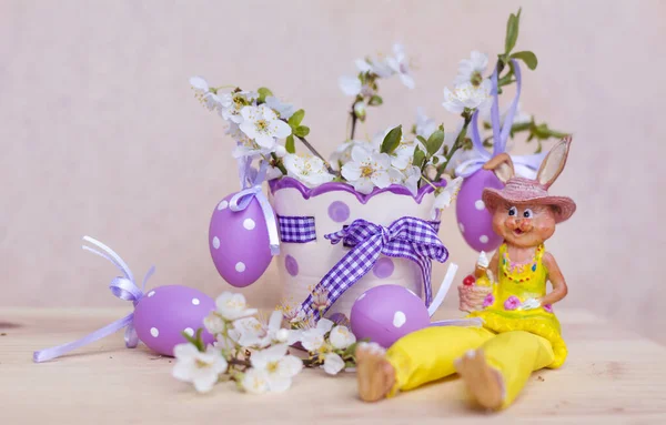 Uova Pasqua Coniglio Pasqua Fiori Ciliegio Piccolo Vaso Decorazione Pasquale — Foto Stock