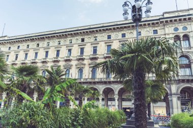 MILAN, ITALY - 15 Mayıs 2019: İtalya için Tipik Mimarlık Biçimi