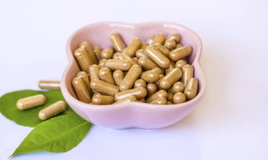 Ashwagandha (Withania Somnifera) kapsülleri. Sağlıklı Beslenme İlaveleri