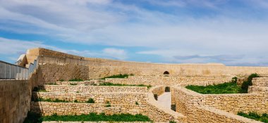 Malta. Victoria, Gozo. Hisar 'ın içindeki antik kalıntılar.