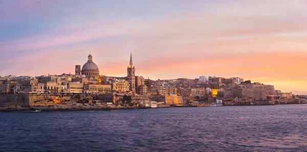 Malta Horizonte Valletta Pôr Sol Com Basílica Nossa Senhora Monte — Fotografia de Stock