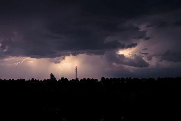 Gecenin içinde flash