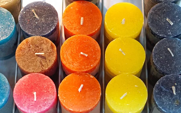 Voňavé barevné svíčky — Stock fotografie
