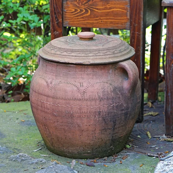 Terracotta pot with lid — Stock Photo, Image