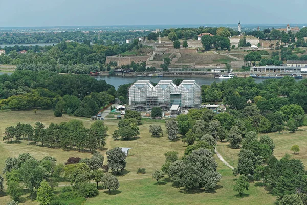 Gebäude Des Museums Für Moderne Kunst Während Der Bauarbeiten Belgrad — Stockfoto