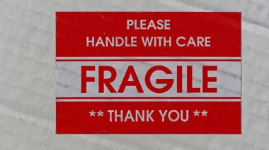 Lütfen dikkatli olun. Teşekkürler kırılgan.