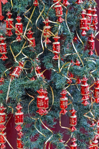 Ornements Bonbons Rouges Décor Festif Arbre Noël — Photo