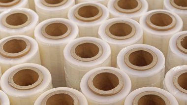 Büyük bir paket folyosu stoku