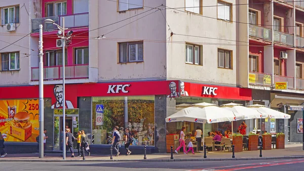 Belgrado Serbia Settembre 2019 Ristorante Kfc All Angolo Nella Città — Foto Stock