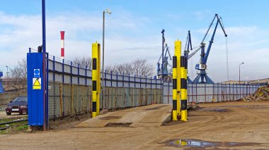 Kamyon istasyonu için atık radyasyon monitörü ve ağırlık ölçeği