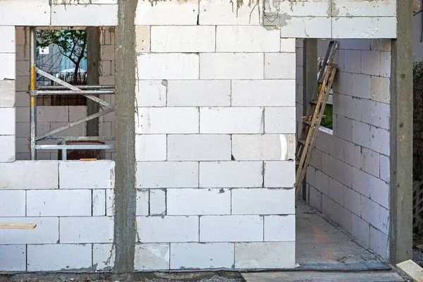 Bouw Klein Huis Met Blokken Bouwplaats — Stockfoto