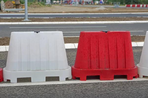 Czerwone Białe Plastikowe Road Barierę Wodą — Zdjęcie stockowe