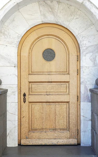 Drzwi łukowe — Zdjęcie stockowe