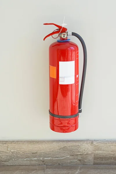 Extintor de incendios —  Fotos de Stock
