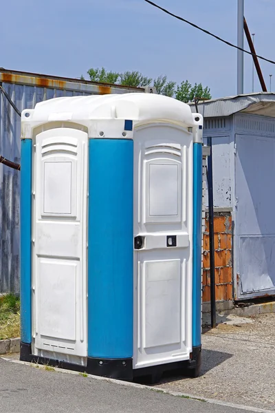 Taşınabilir tuvalet kabini