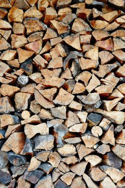 yığılmış yakacak odun