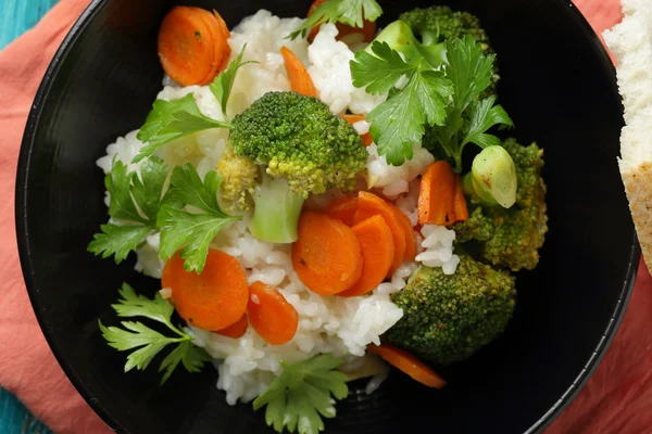 Rijst met wortelen en broccoli — Stockfoto