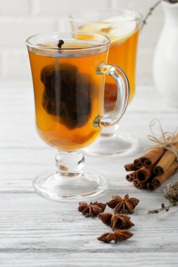 cam fincan sıcak Noel içecek