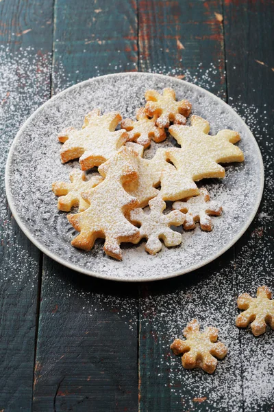 Biscuits de Noël sur assiette — Photo