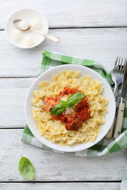 domates soslu makarna 