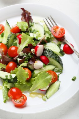 turp ile yaz salatası