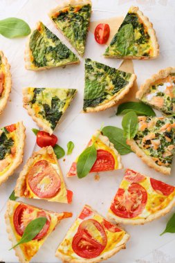 dilim quiche balık ve ıspanak ile