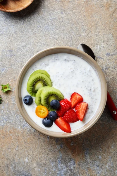 Frukost skål med chia frön — Stockfoto