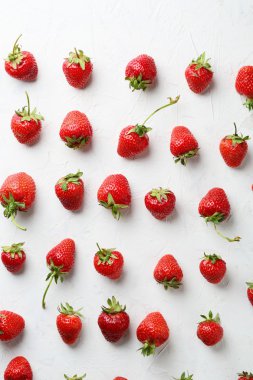 Beyaz arka plan üzerinde meyve şekli