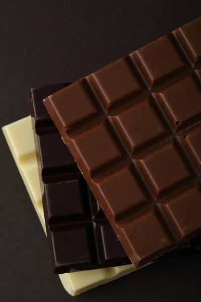 Barras de chocolate blanco, lechoso y negro —  Fotos de Stock