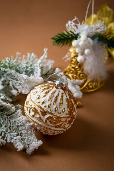 Annata Bauble Natale Sfondo Dorato — Foto Stock