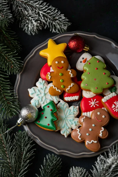 Närbild Holiday Cookies Tallrik Julkoncept — Stockfoto