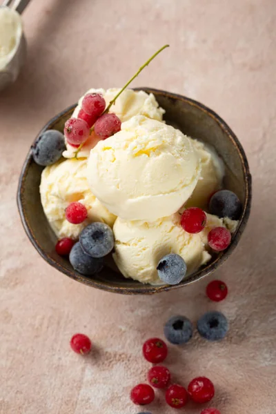 Ice Cream Berries Bowl Summer Cold Food — Stock Photo, Image